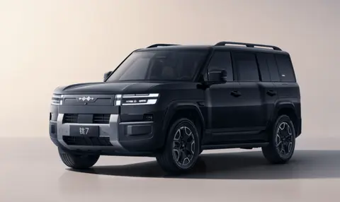全新方程豹钛7官图，大五座SUV，和唐L差不多