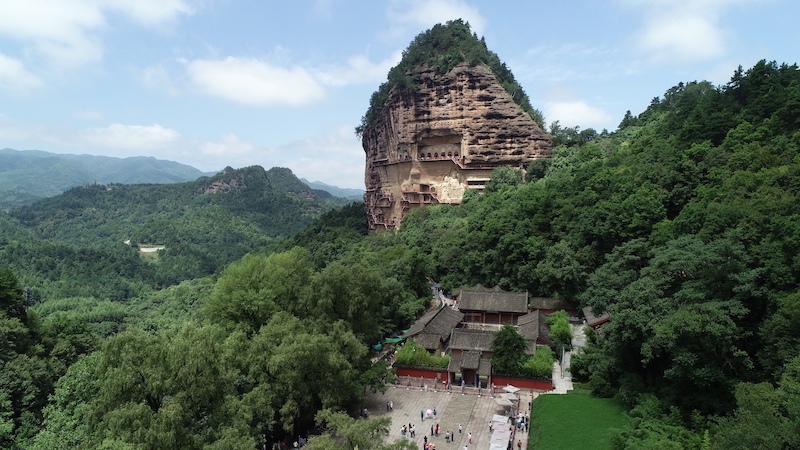 现场｜麦积山石窟在沪呈现“古今对话”