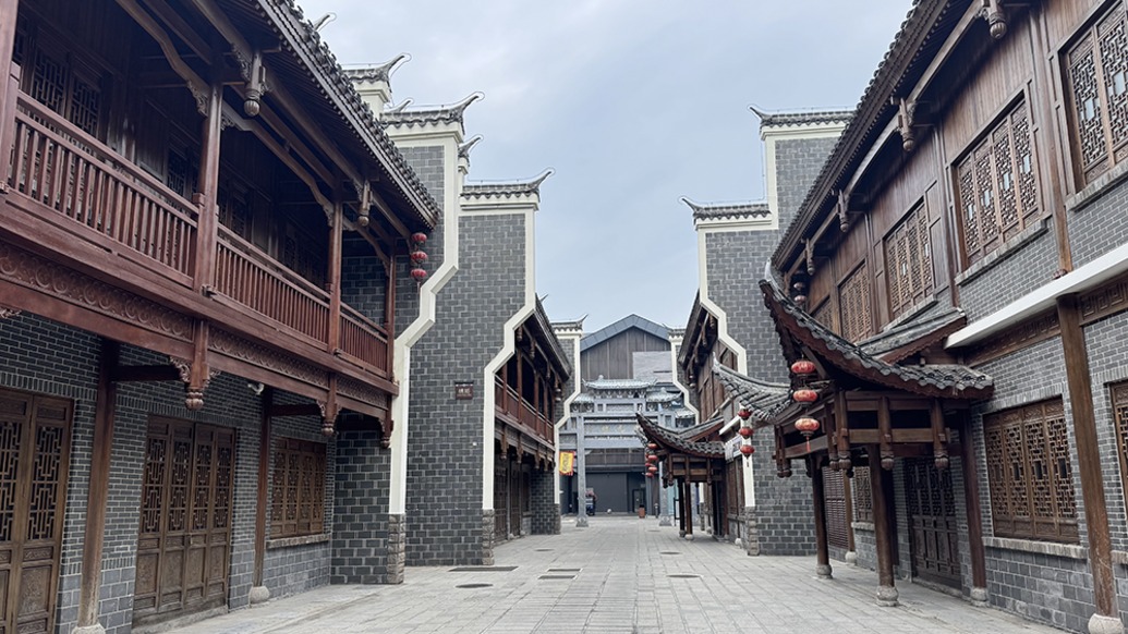 芒果超媒等八公司拟参与张家界旅游集团重整投资，大庸古城项目或进行提质改造